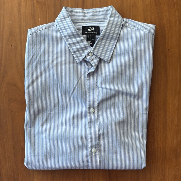 H&M button down - Picture 4 of 4